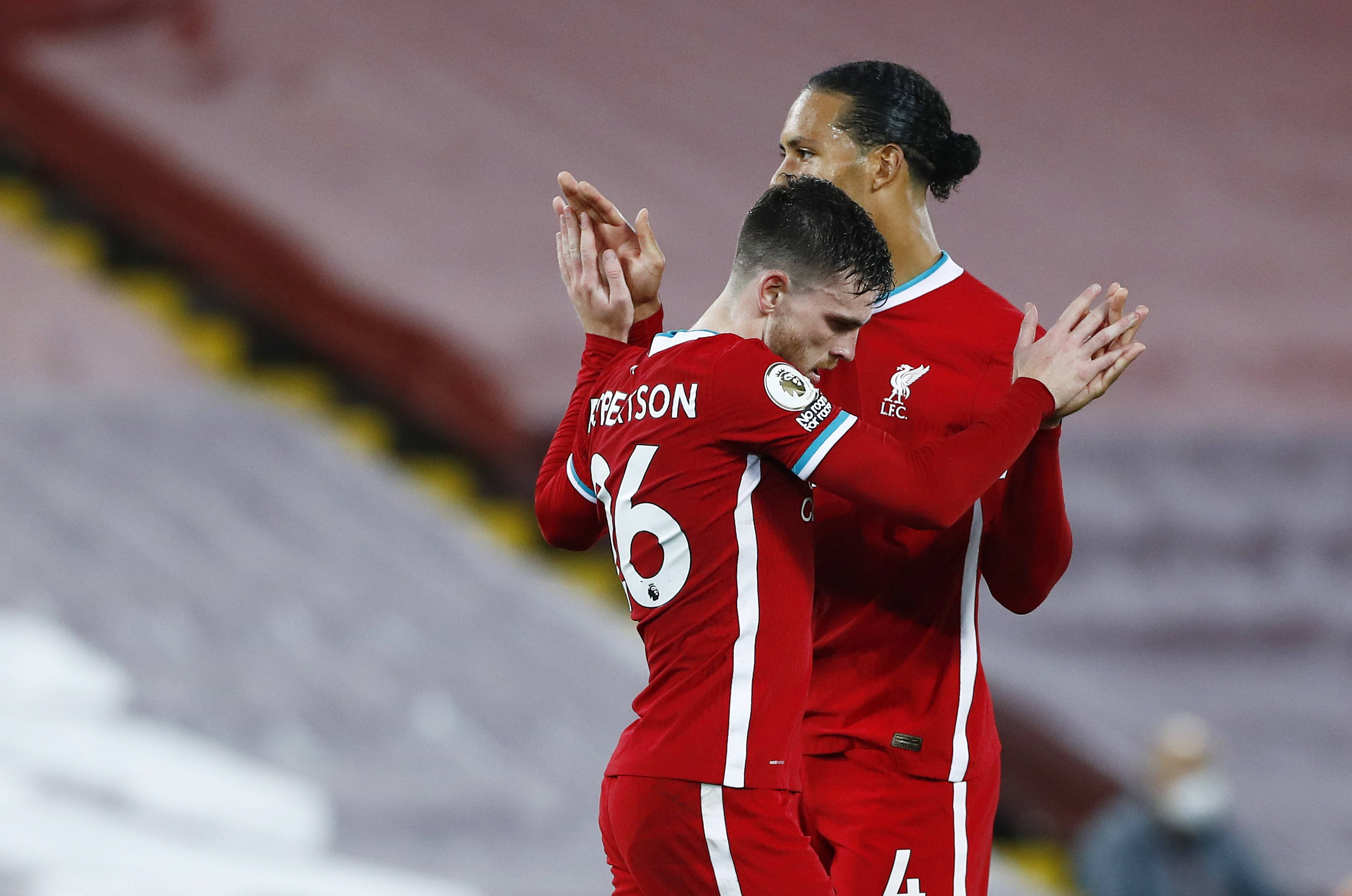 更彰显了他 更彰显了他