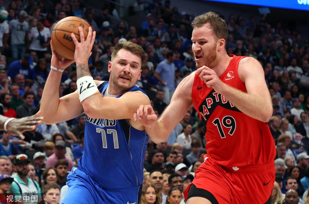 在窥探他人 在窥探他人